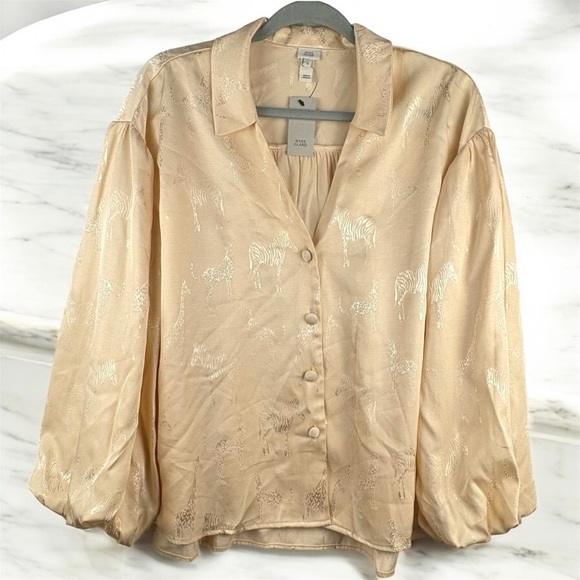 River Island Tops - NWT River Island Cream Satin Giraffe Print Button-Up Blouse Balloon Sleeves Sz 6
